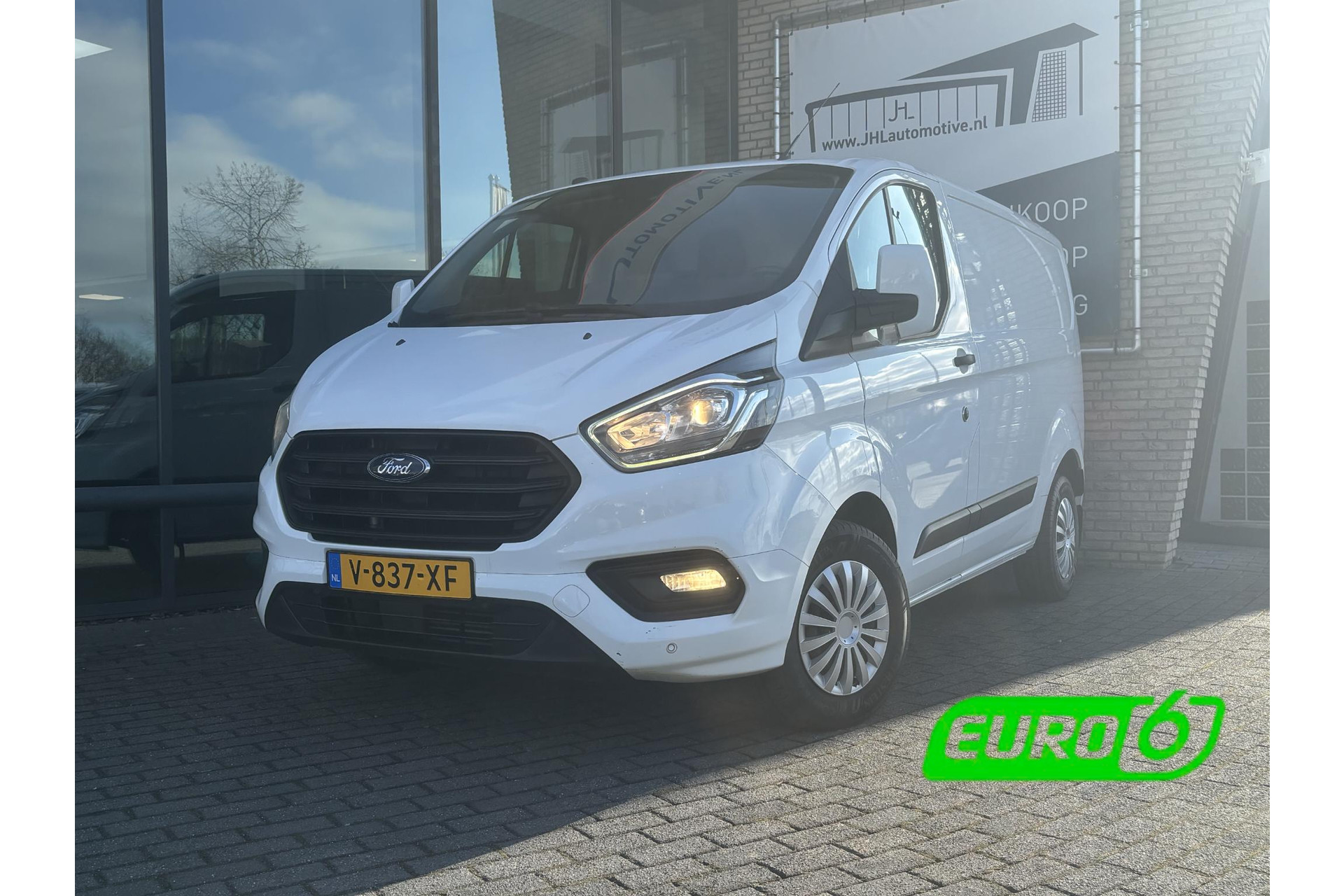 Ford Transit Custom 2.0 L1H1*A/C*CRUISE*NAVI*CAMERA*3PERS.*TEL*SLOTEN*